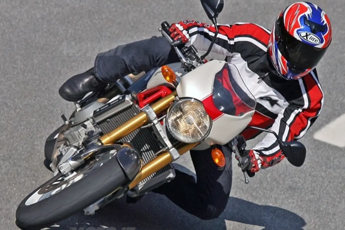 Ducati Monster S4RS Testastretta (10)