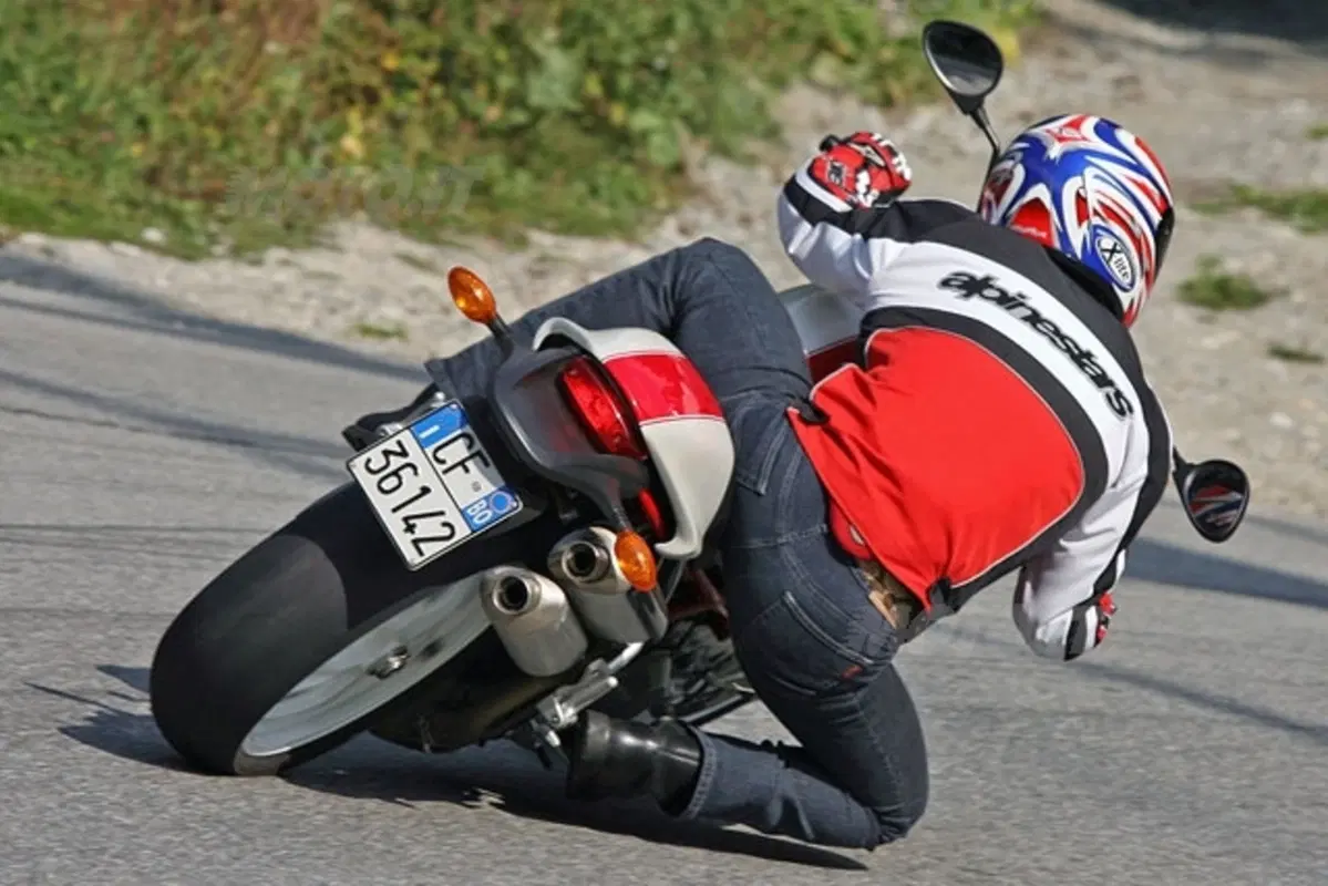 Ducati Monster S4RS Testastretta (16)