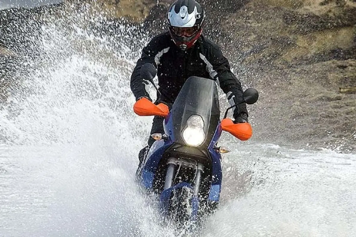 KTM 990 Adventure (4)