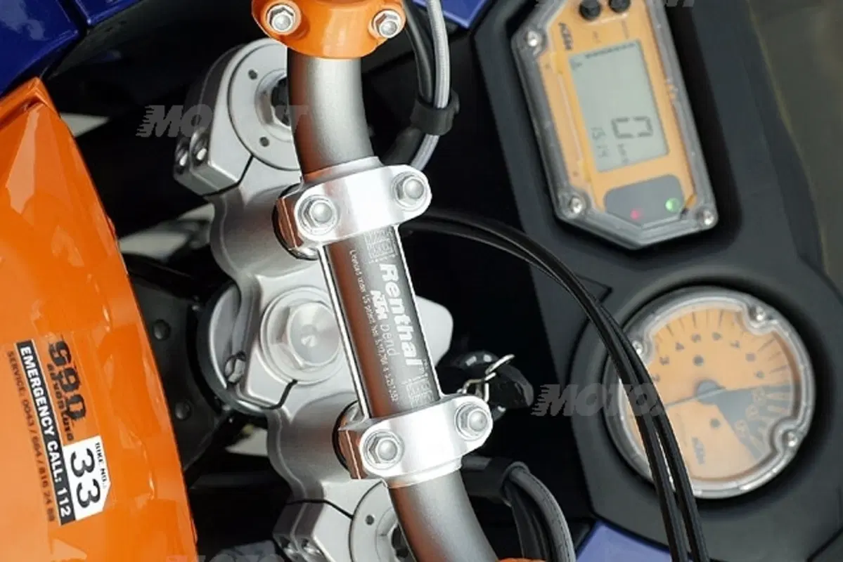 KTM 990 Adventure (9)