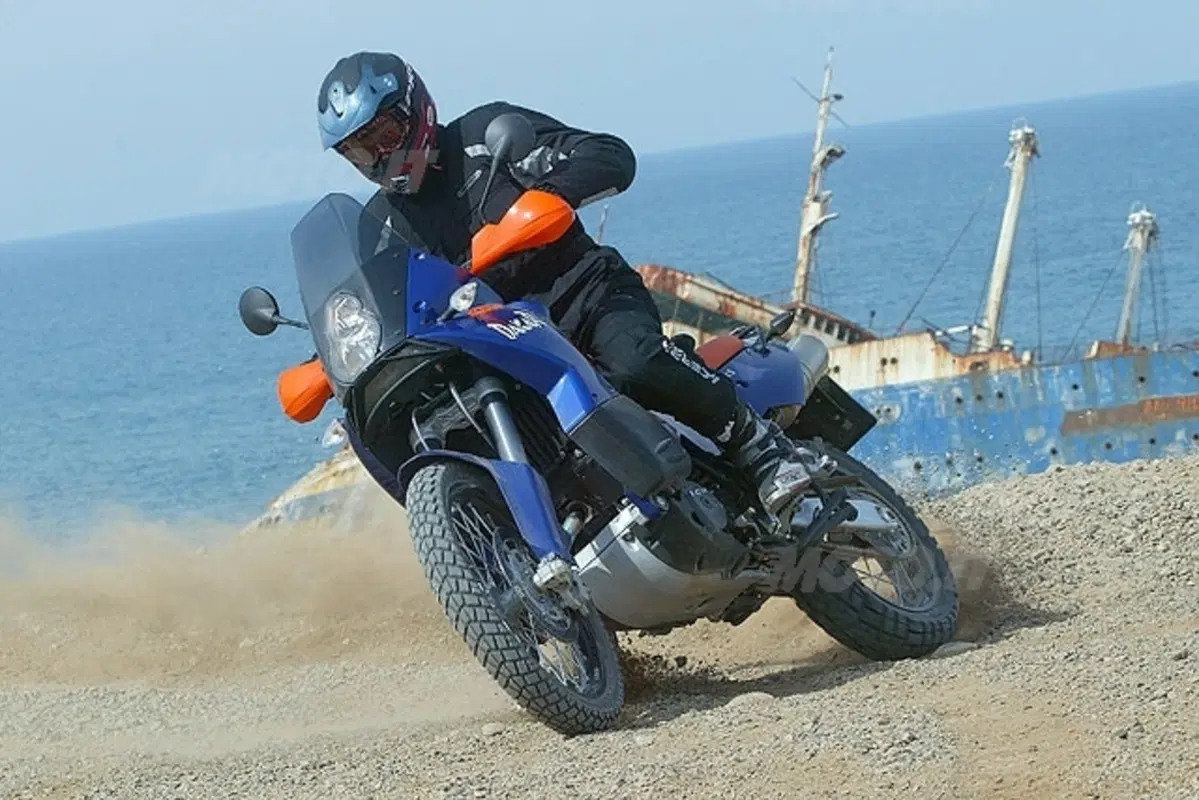 KTM 990 Adventure (23)