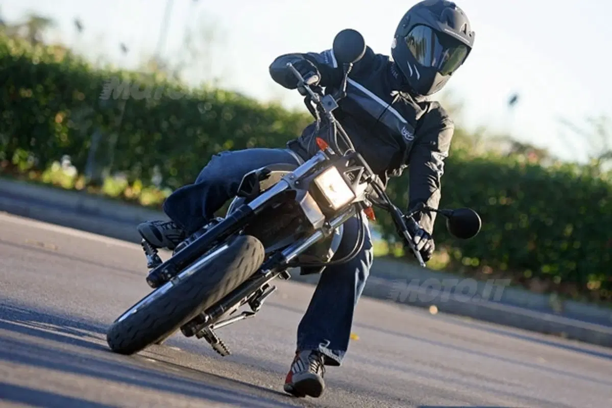 BETA MOTOR M4 (10)