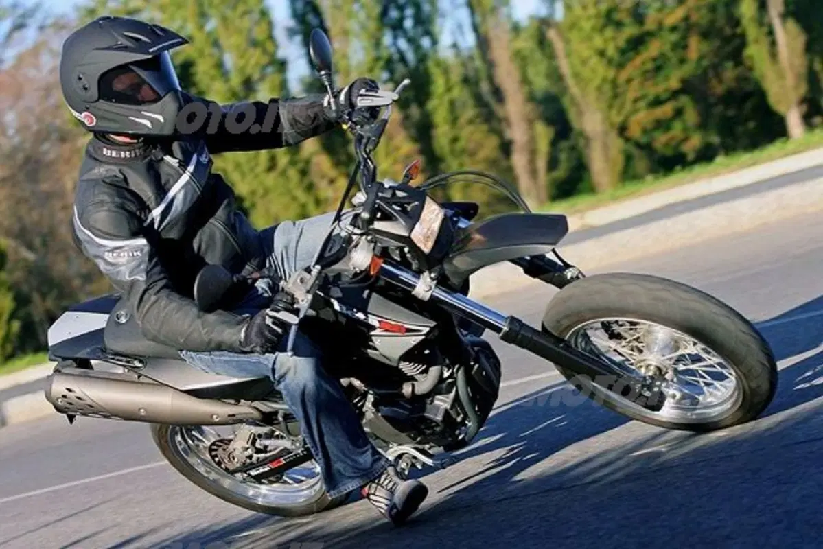 BETA MOTOR M4 (15)