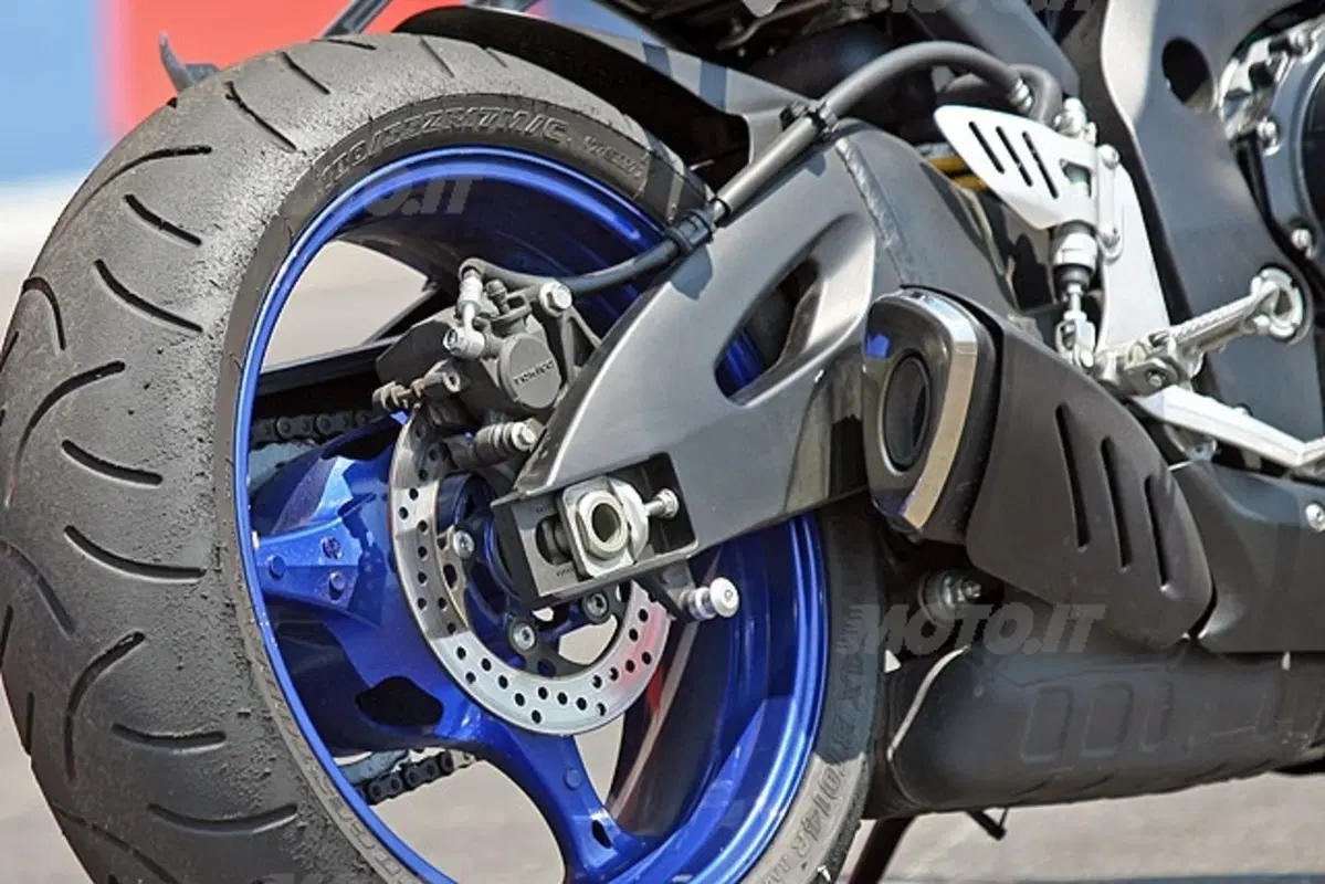 SUZUKI GSX-R 600 (5)