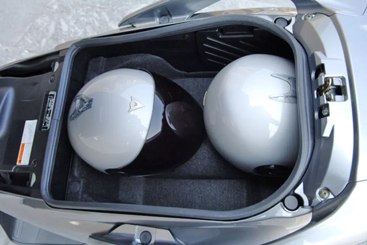 Suzuki Burgman 400 (7)