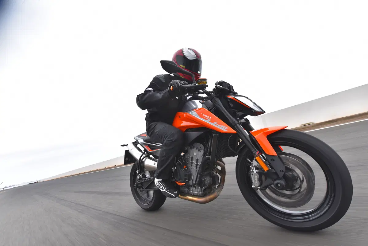 KTM 790 Duke. Media ready to race (7)