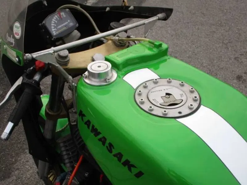 Kawasaki z 1000 r (4)