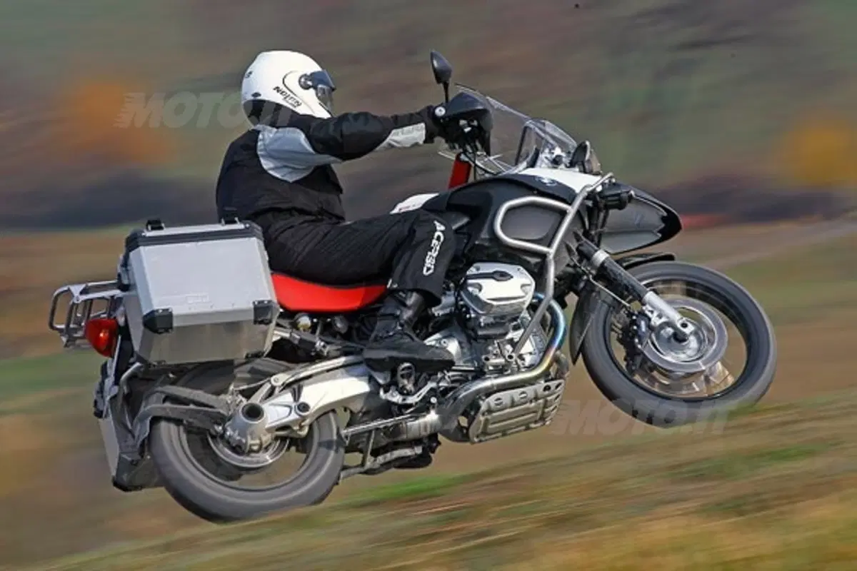 BMW R 1200 GS Adventure (2)