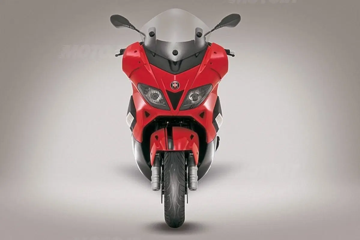 Gilera Nexus 250 e 500 (7)