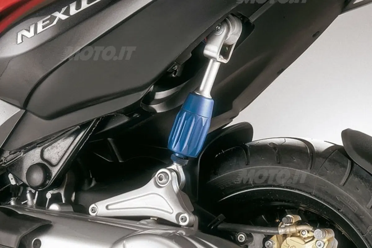 Gilera Nexus 250 e 500 (12)
