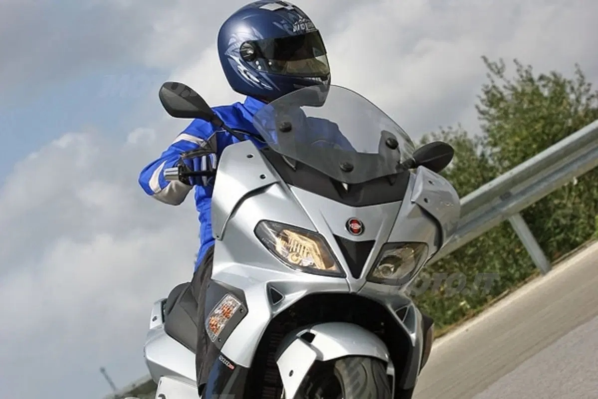 Gilera Nexus 250 e 500 (20)
