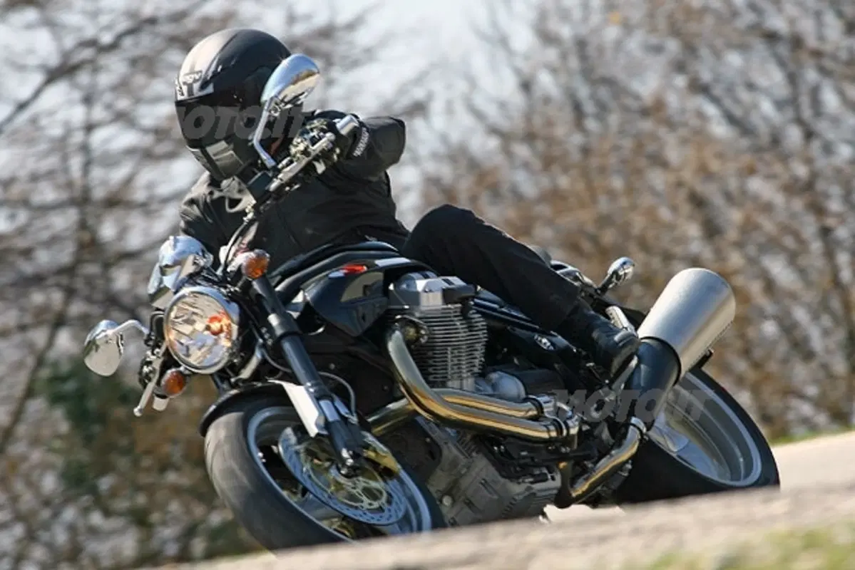 Moto Guzzi Griso 850 (10)