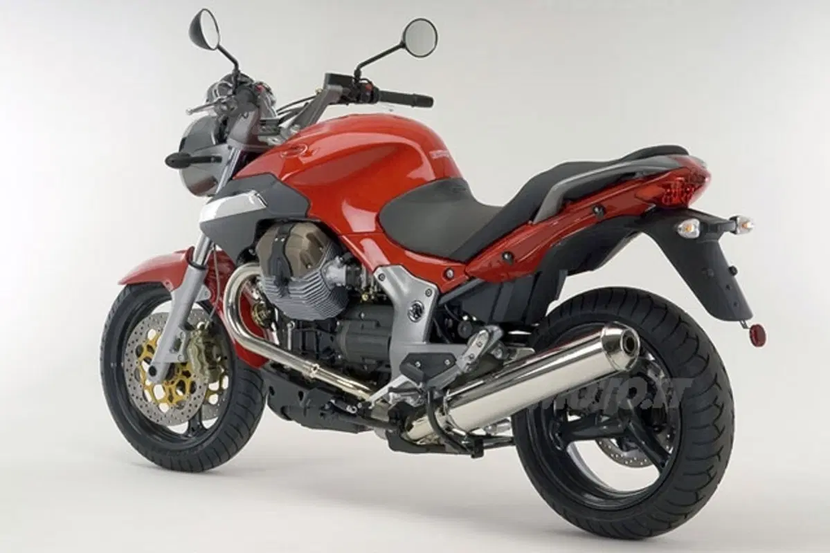 Moto Guzzi Breva 850 (4)