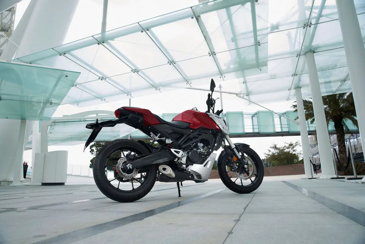 Honda CB125R (14)