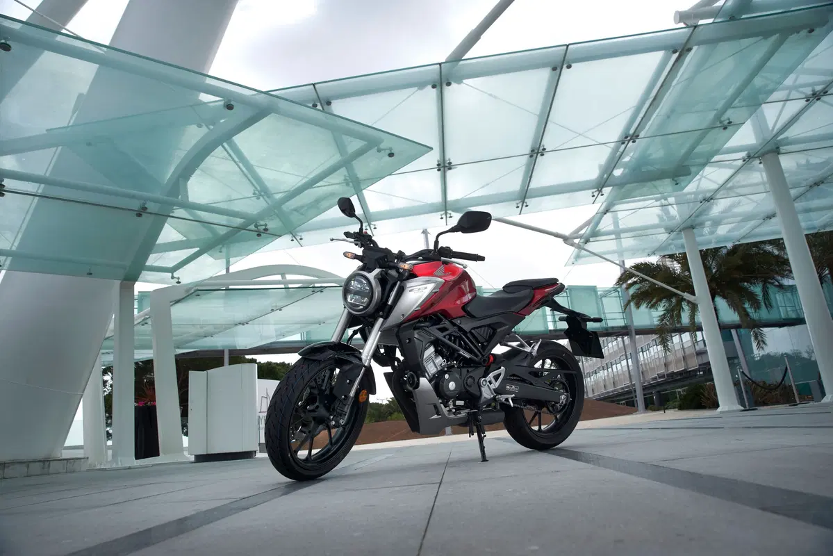Honda CB125R (15)