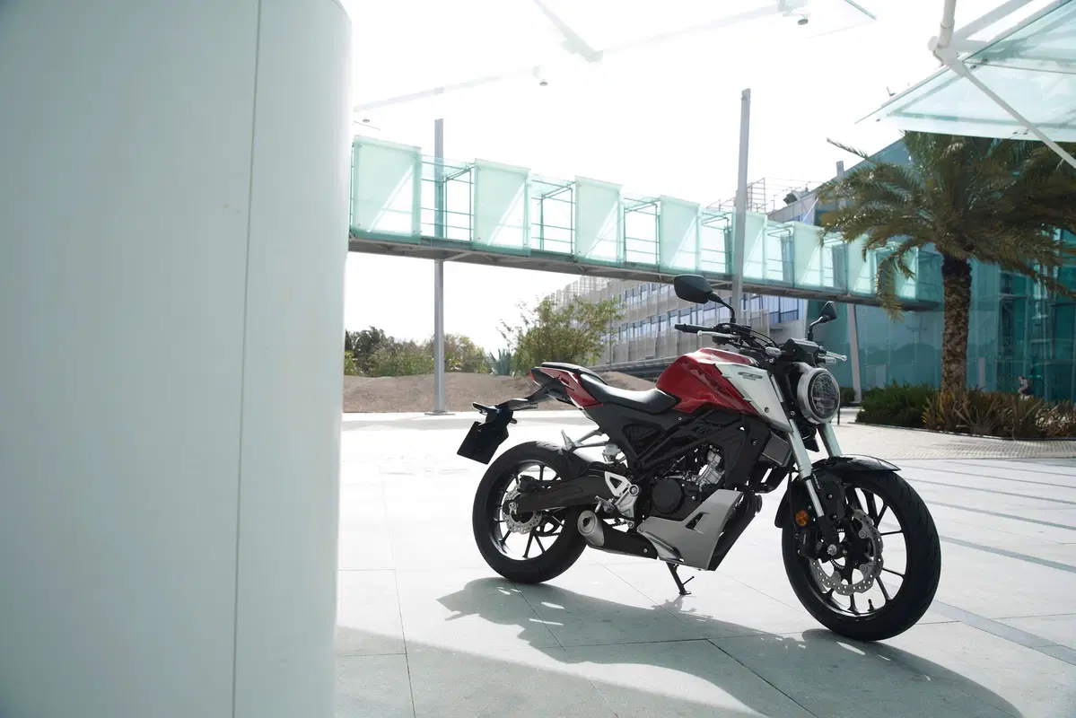 Honda CB125R (21)