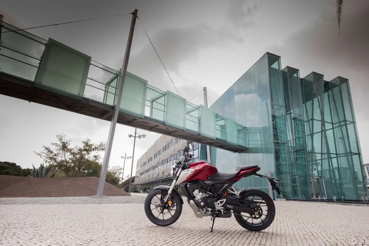 Honda CB125R (22)