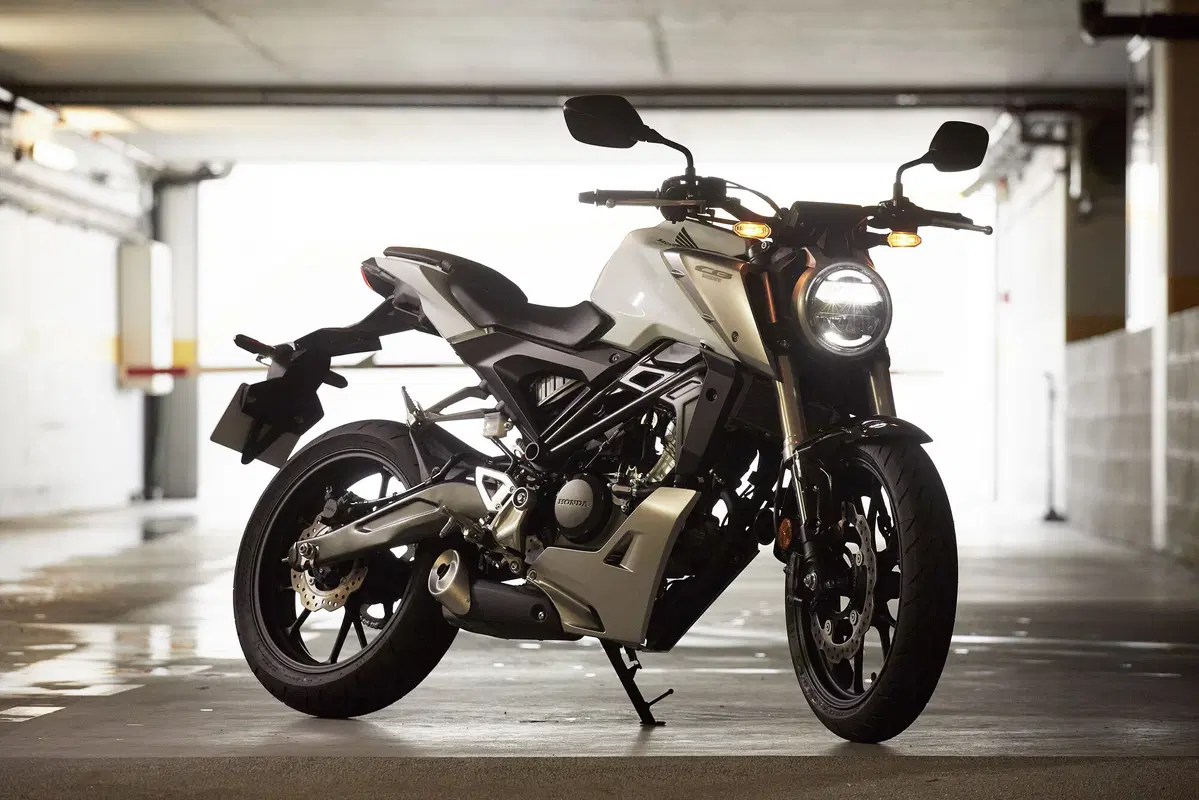 Honda CB125R (23)