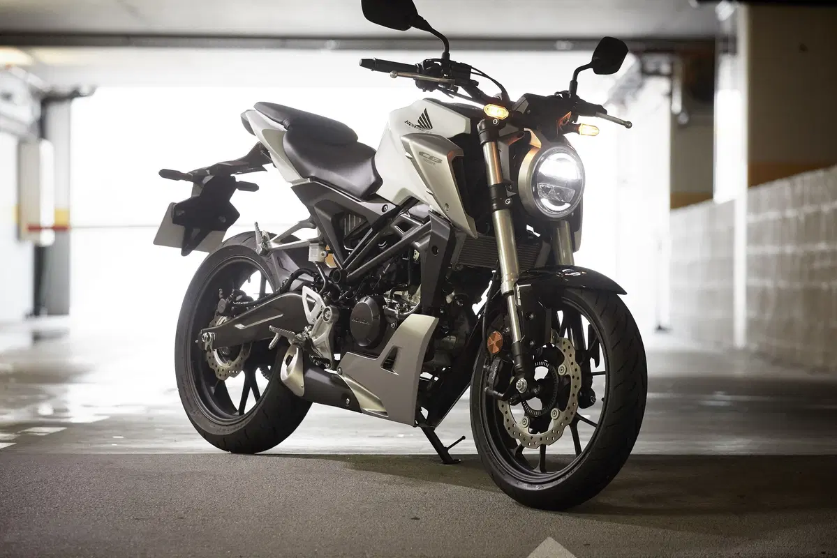 Honda CB125R (25)