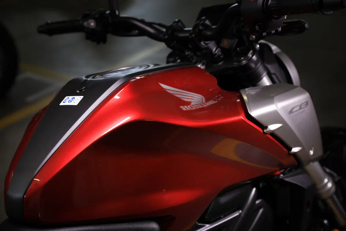 Honda CB125R (46)