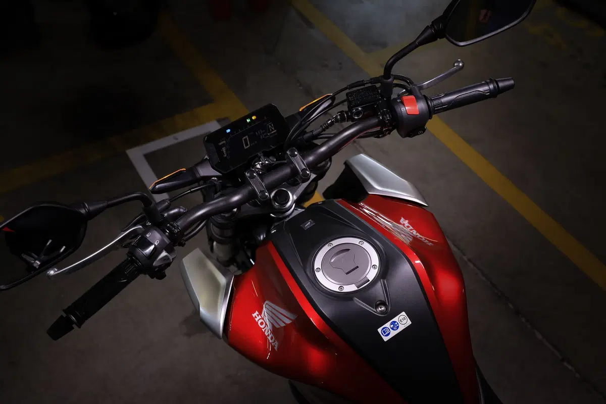 Honda CB125R (47)