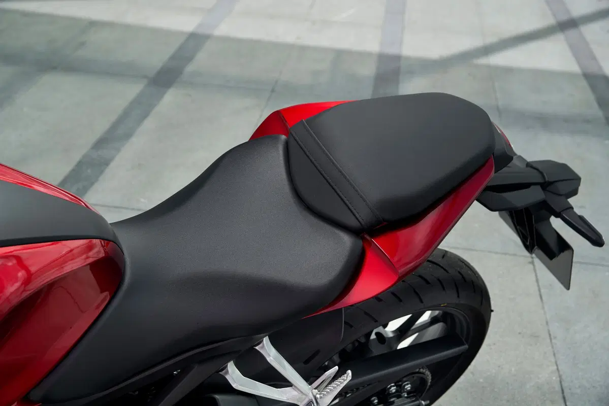 Honda CB125R (50)