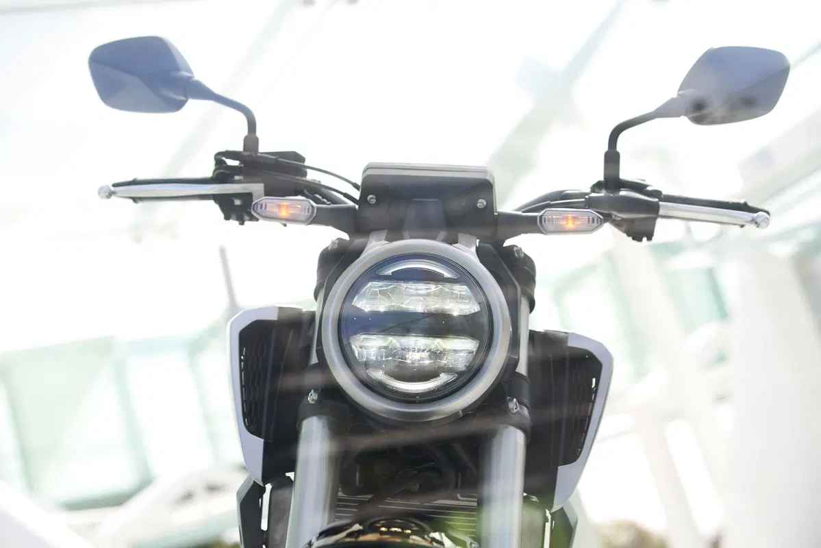 Honda CB125R (56)