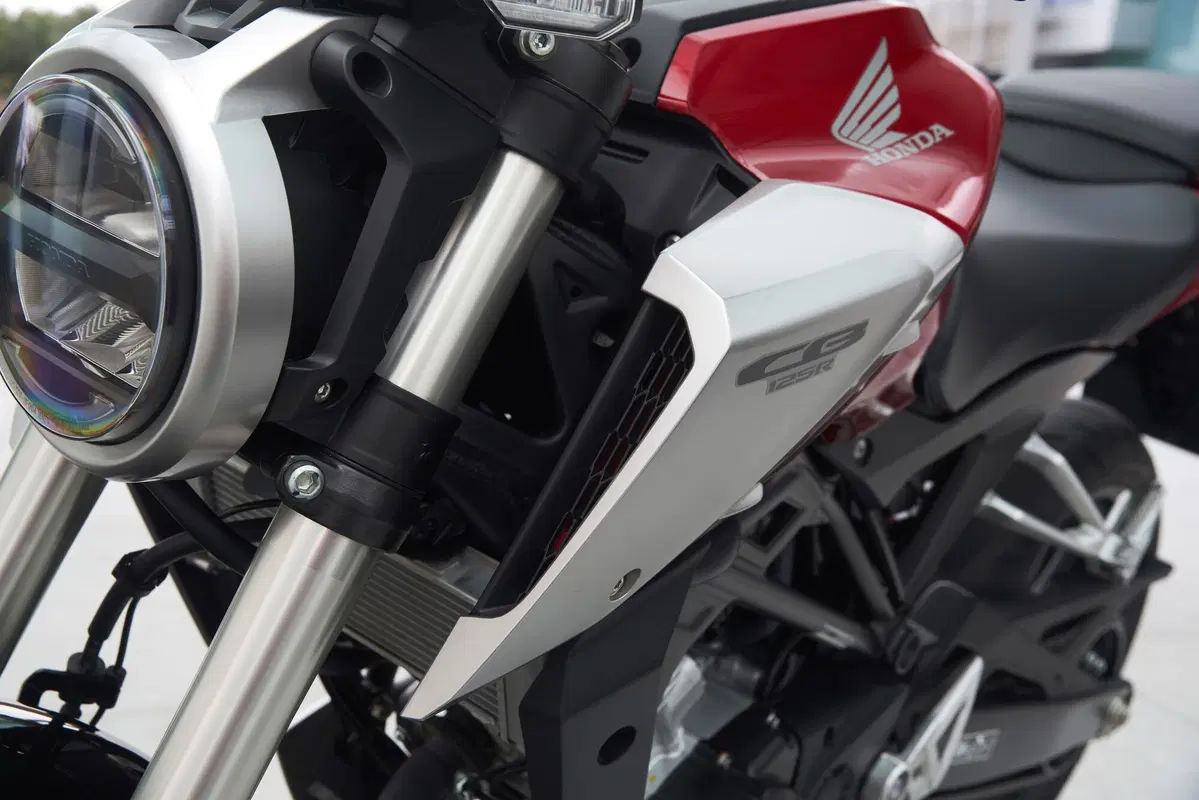 Honda CB125R (62)