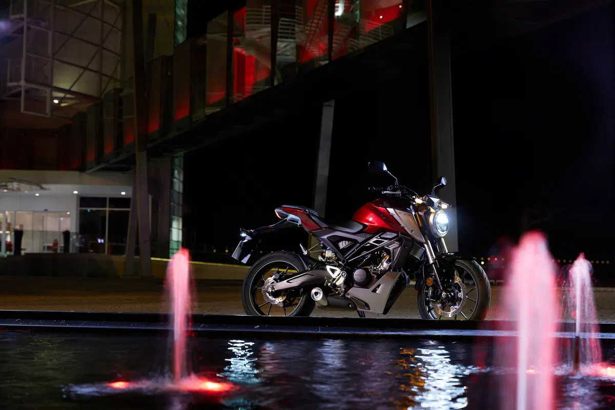 Honda CB125R (65)