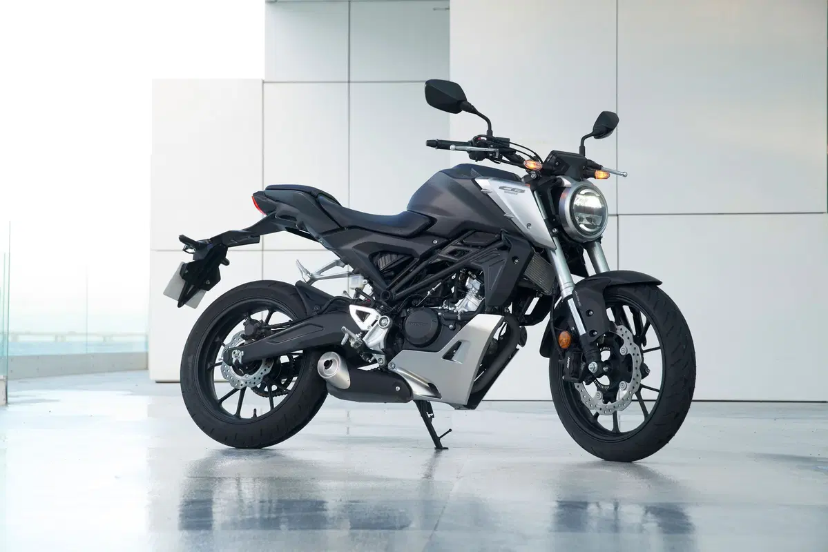 Honda CB125R (11)