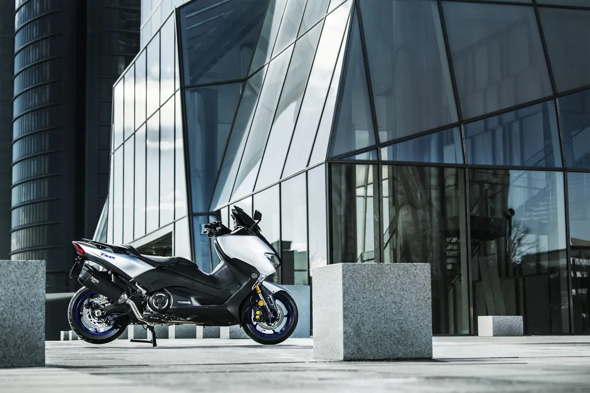 Nuovo Yamaha TMAX SX Sport Edition (7)