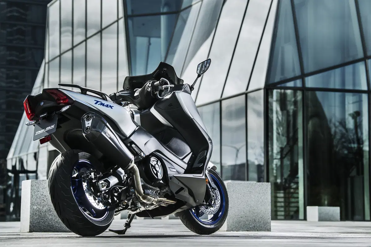 Nuovo Yamaha TMAX SX Sport Edition (9)