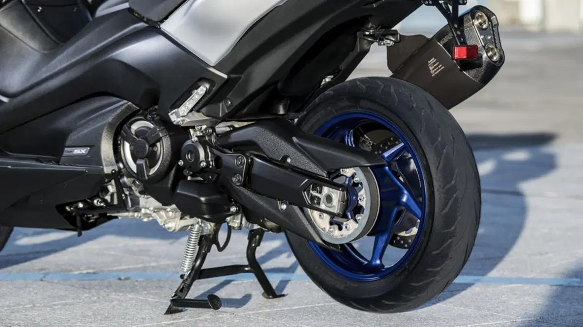 Nuovo Yamaha TMAX SX Sport Edition (14)