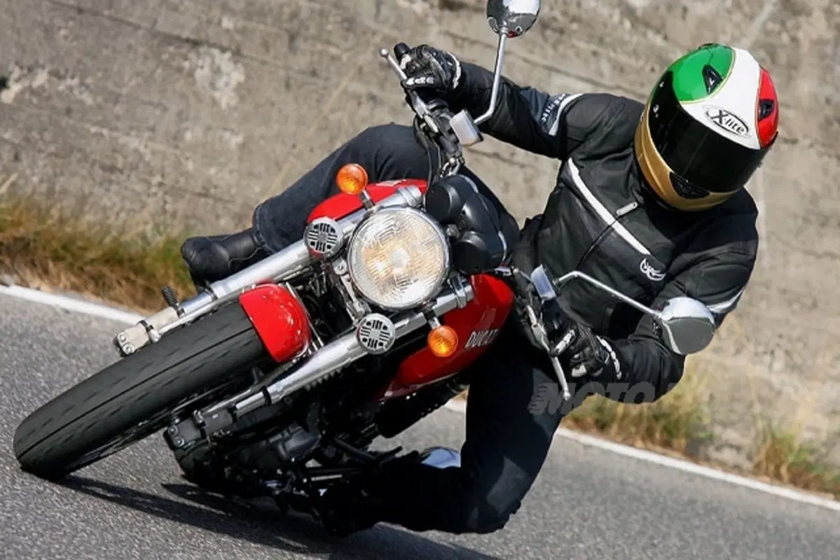 DUCATI Sport Classic GT 1000 (12)