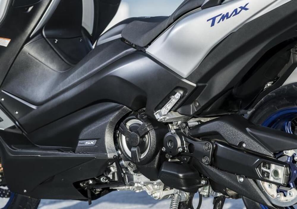 Yamaha T-Max 530 SX Sport Edition (2018 - 19) (4)