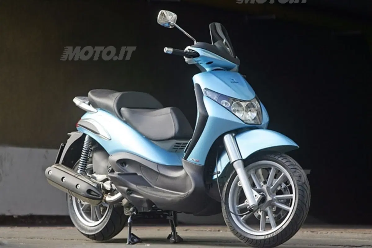 Piaggio Beverly 400 i.e. (2)