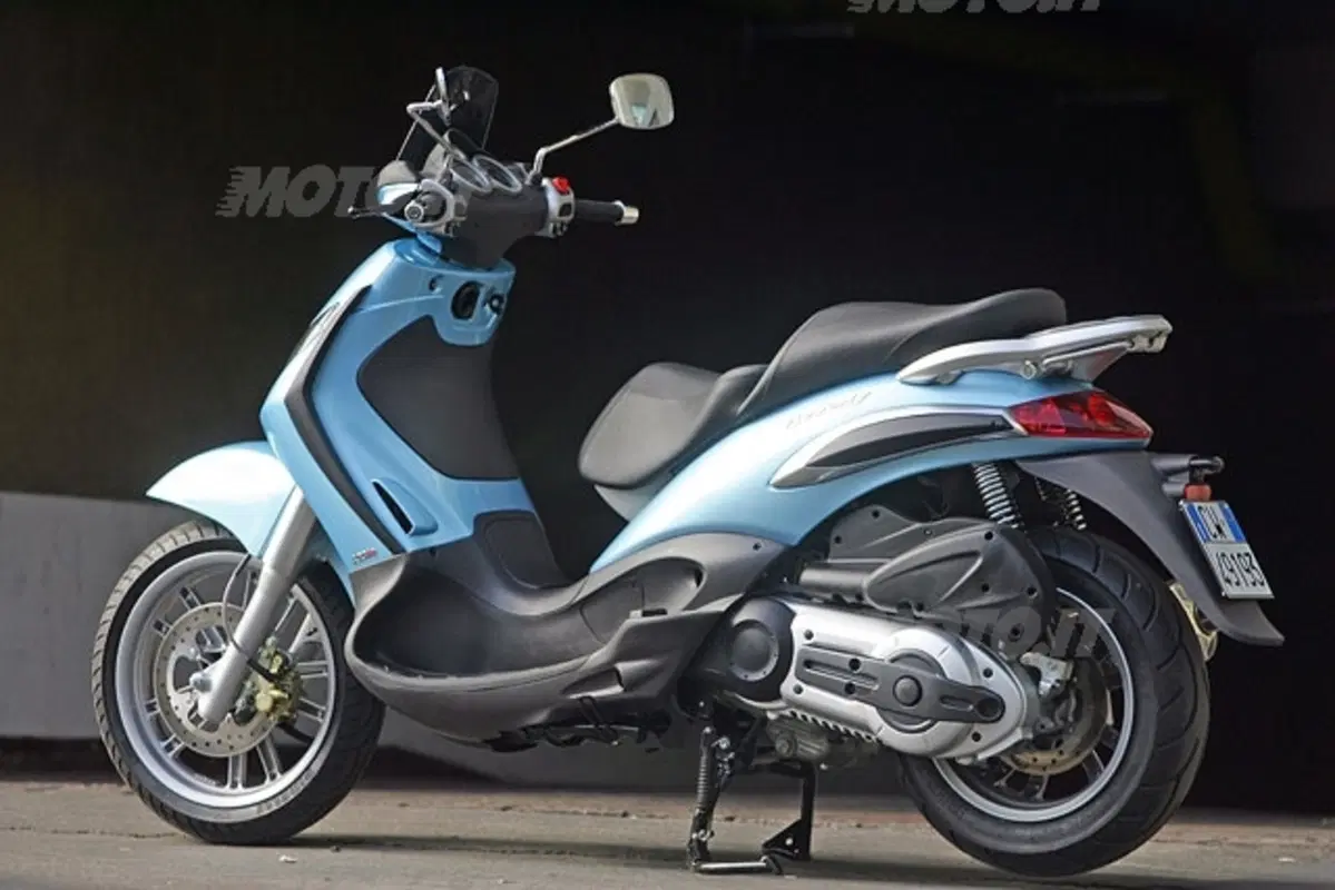 Piaggio Beverly 400 i.e. (3)
