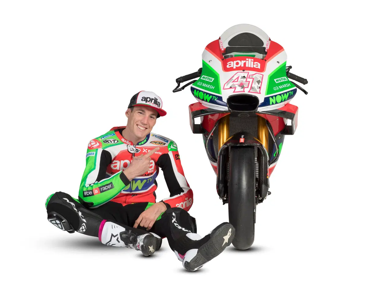 MotoGP. La presentazione del team Aprilia 2018 (5)