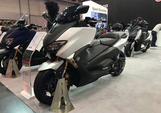 Nuovo Yamaha TMAX SX Sport Edition