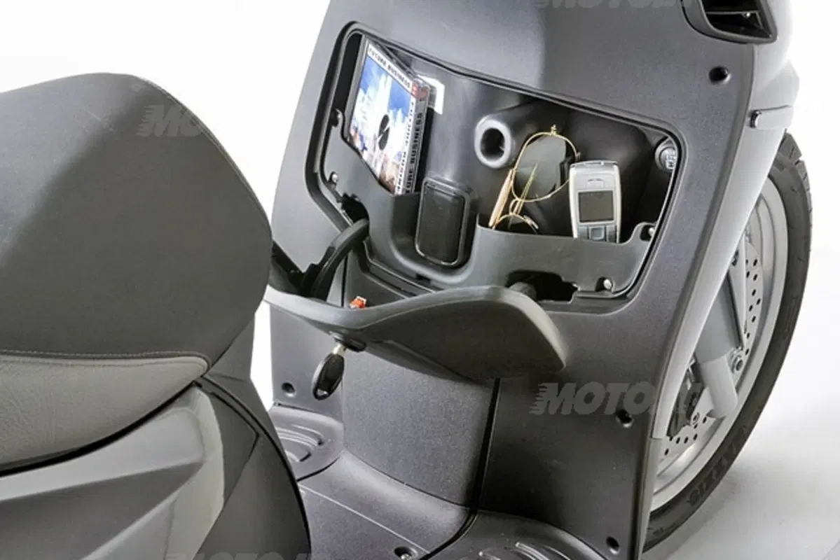 APRILIA SPORTCITY 250 i.e. (4)