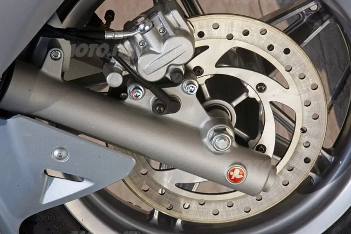 MALAGUTI MADISON 3 250 i.e. (9)