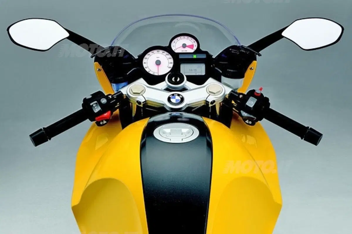 BMW R 1200 S (5)