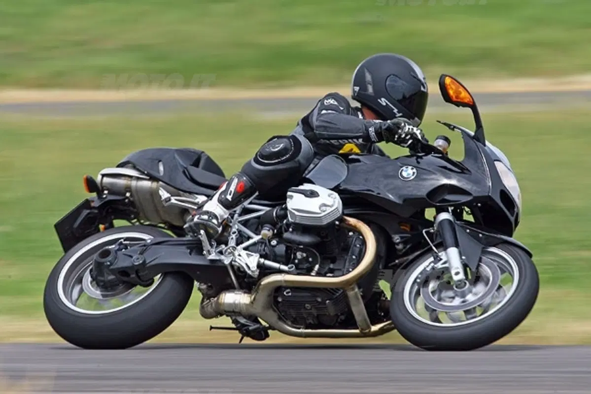 BMW R 1200 S (9)