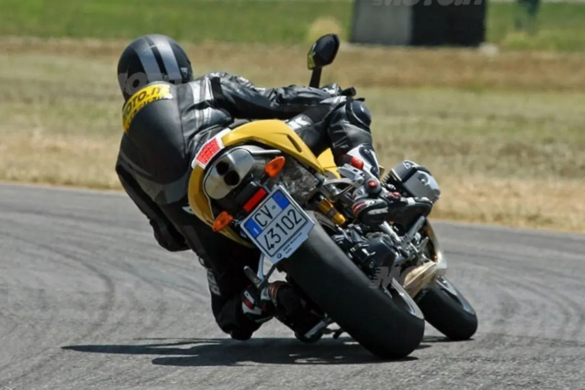 BMW R 1200 S (12)