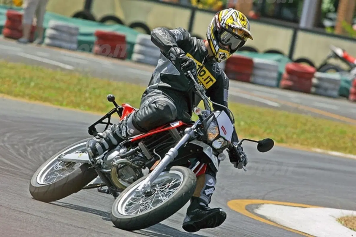 APRILIA RS 50, RX 50, SX 50 2006 (18)