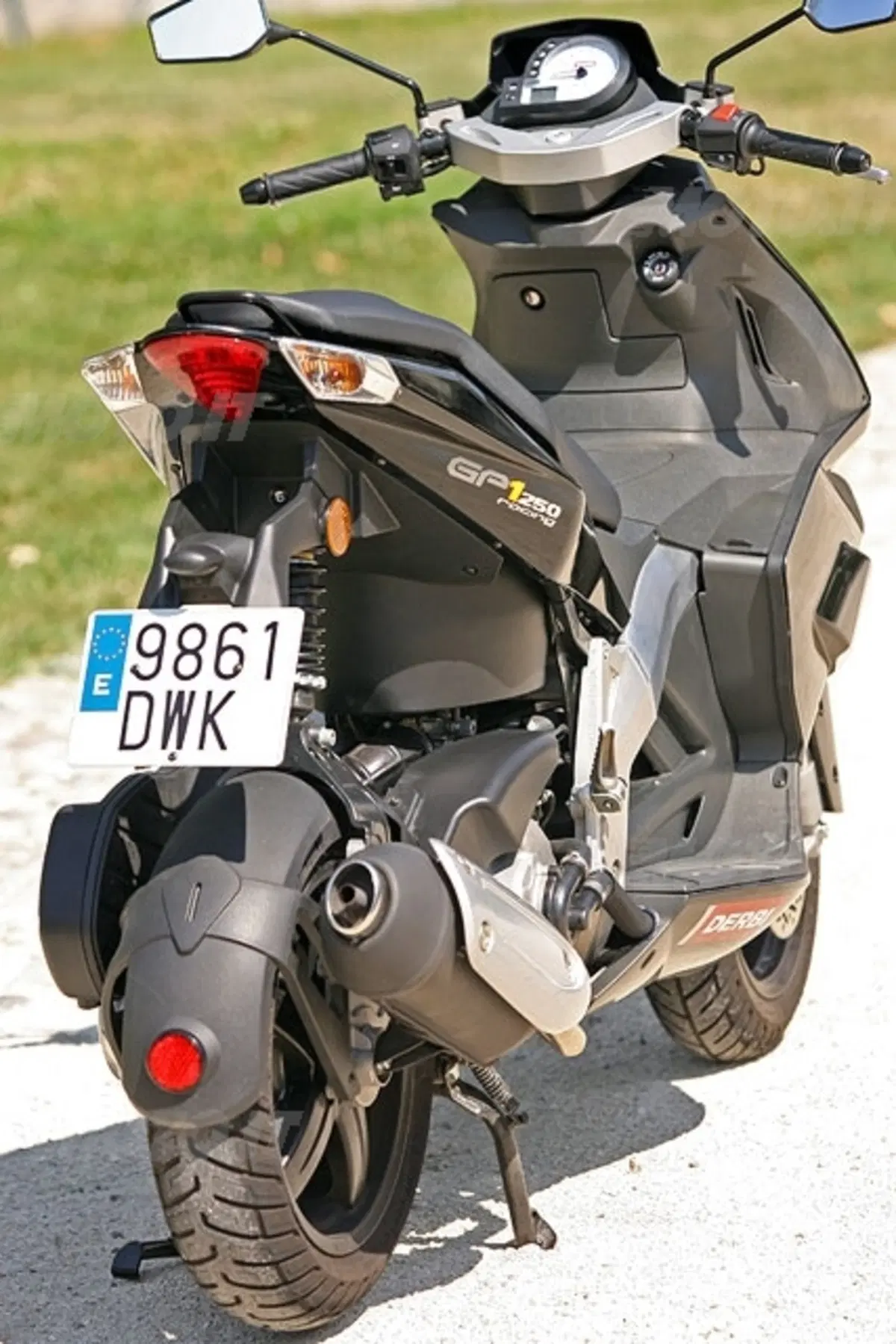 DERBI GP1 250 (3)