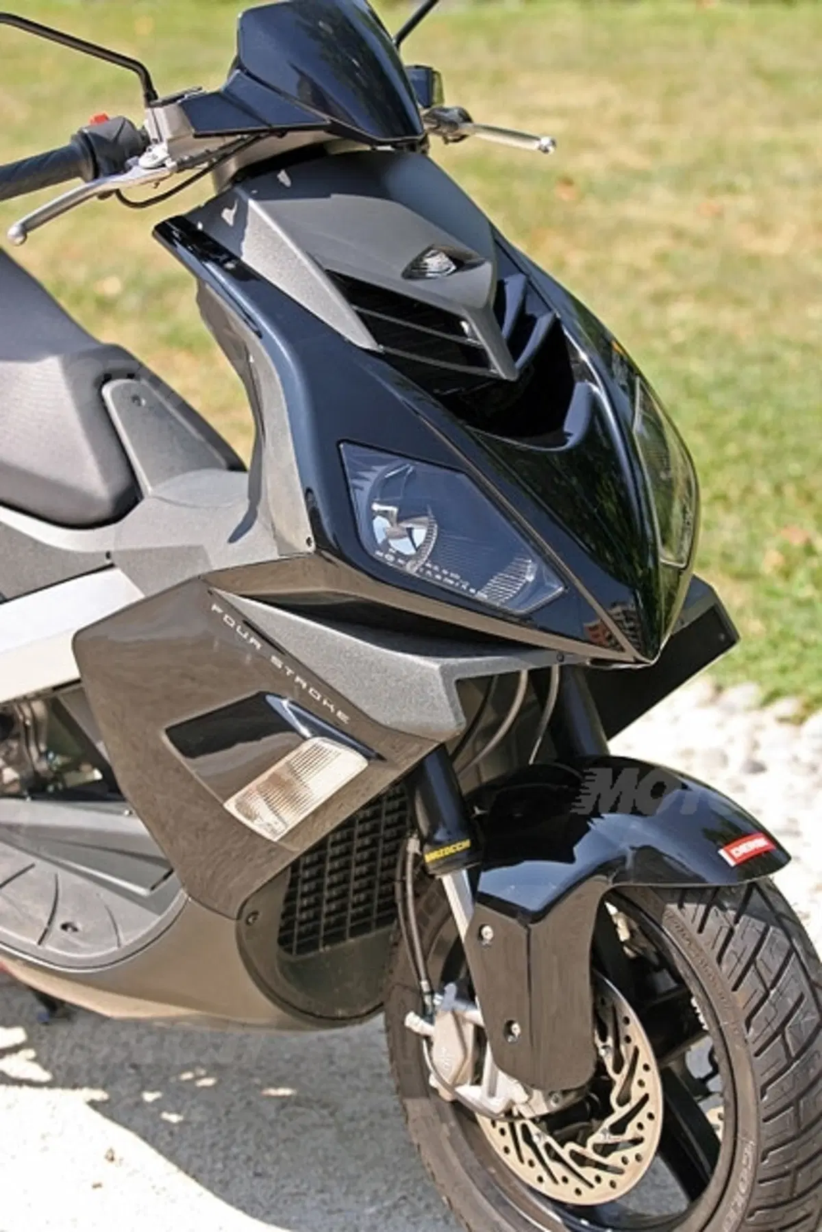 DERBI GP1 250 (4)