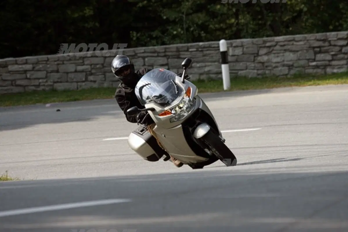 BMW K 1200 GT (17)