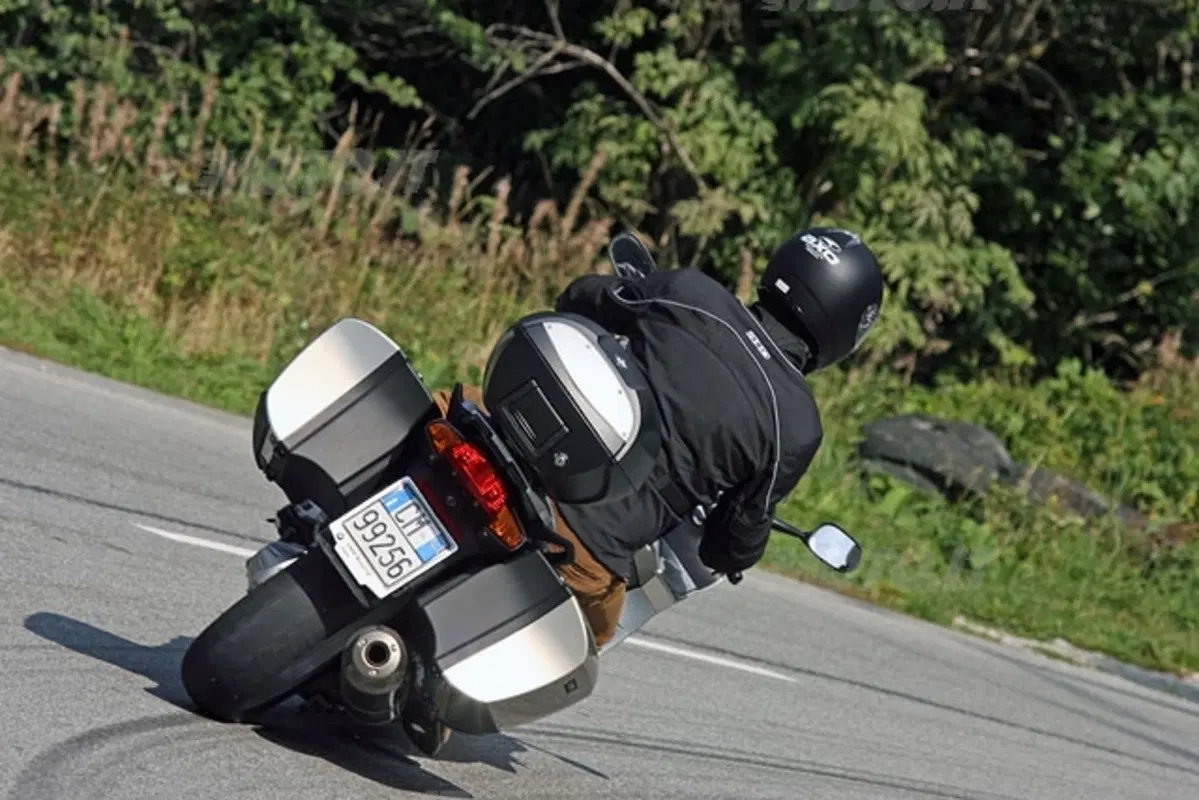 BMW K 1200 GT (18)