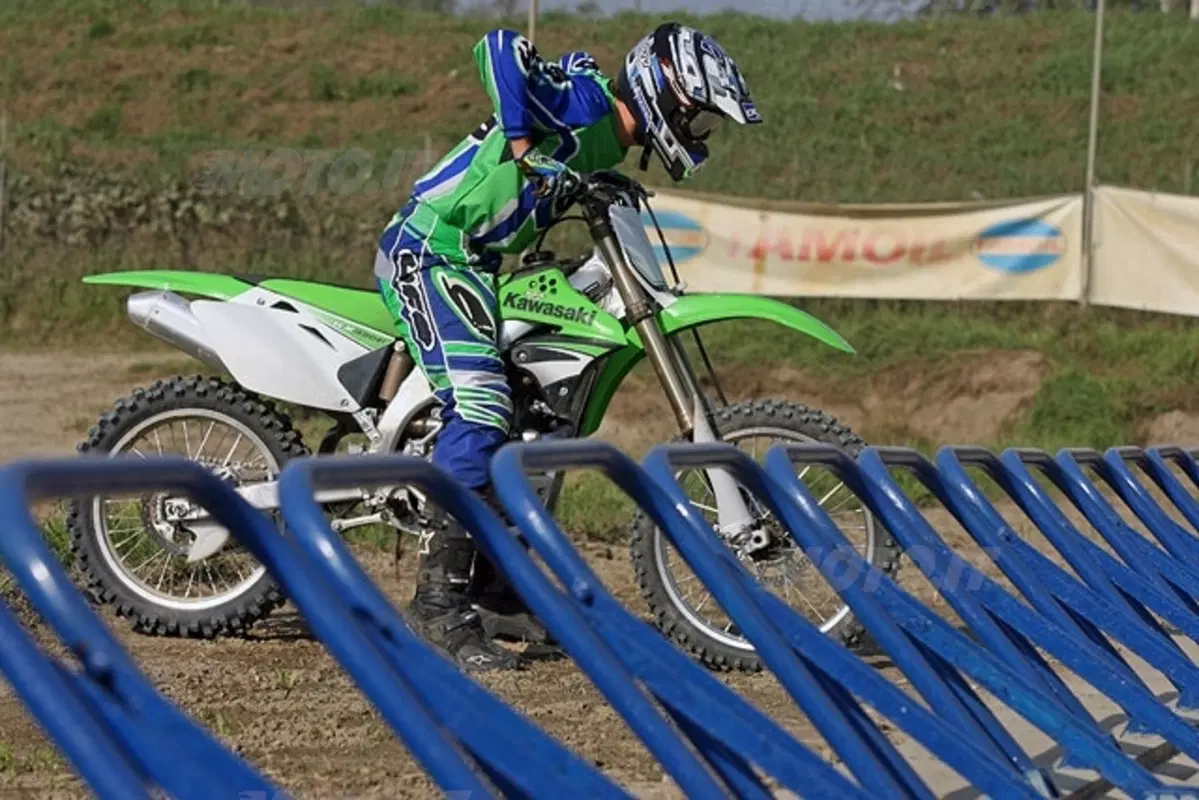 KAWASAKI Gamma 2007 (21)